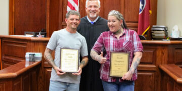 Recovery Court Celebrates First Benton County Graduates