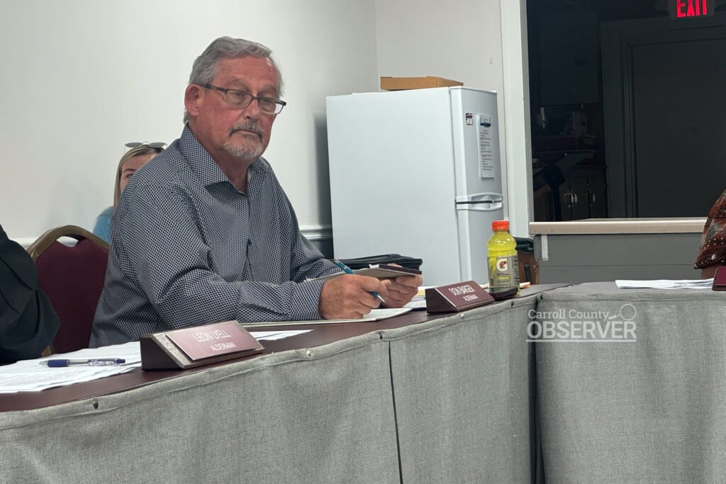 Don Barger speaks at the Trezevant town meeting, challenging the draft tiny house ordinance that set a 900-square-foot minimum. Carroll County Observer photo.