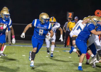 Mustangs Trample Panthers 49-0