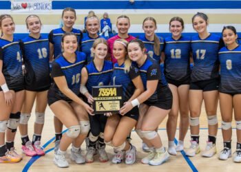 Fillies Volleyball Claims District Tournament Title