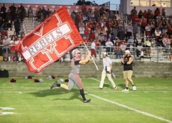 Rebels Squash Eagles in 49-7 Homecoming Victory